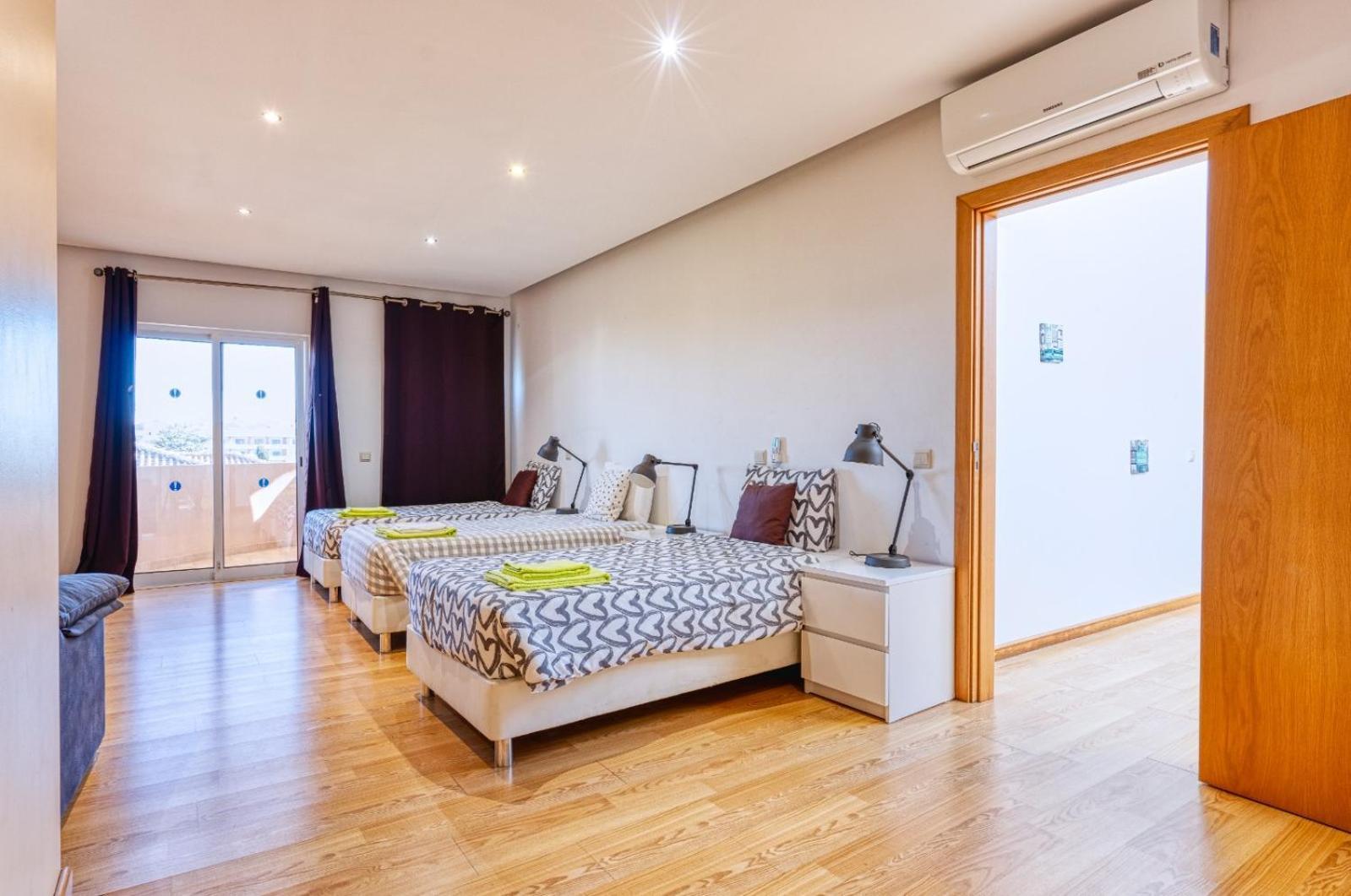 Full Private 300Sqm Villa Jacuzzi Heated Pool Ideal & Quiet Location Albufeira Eksteriør bilde