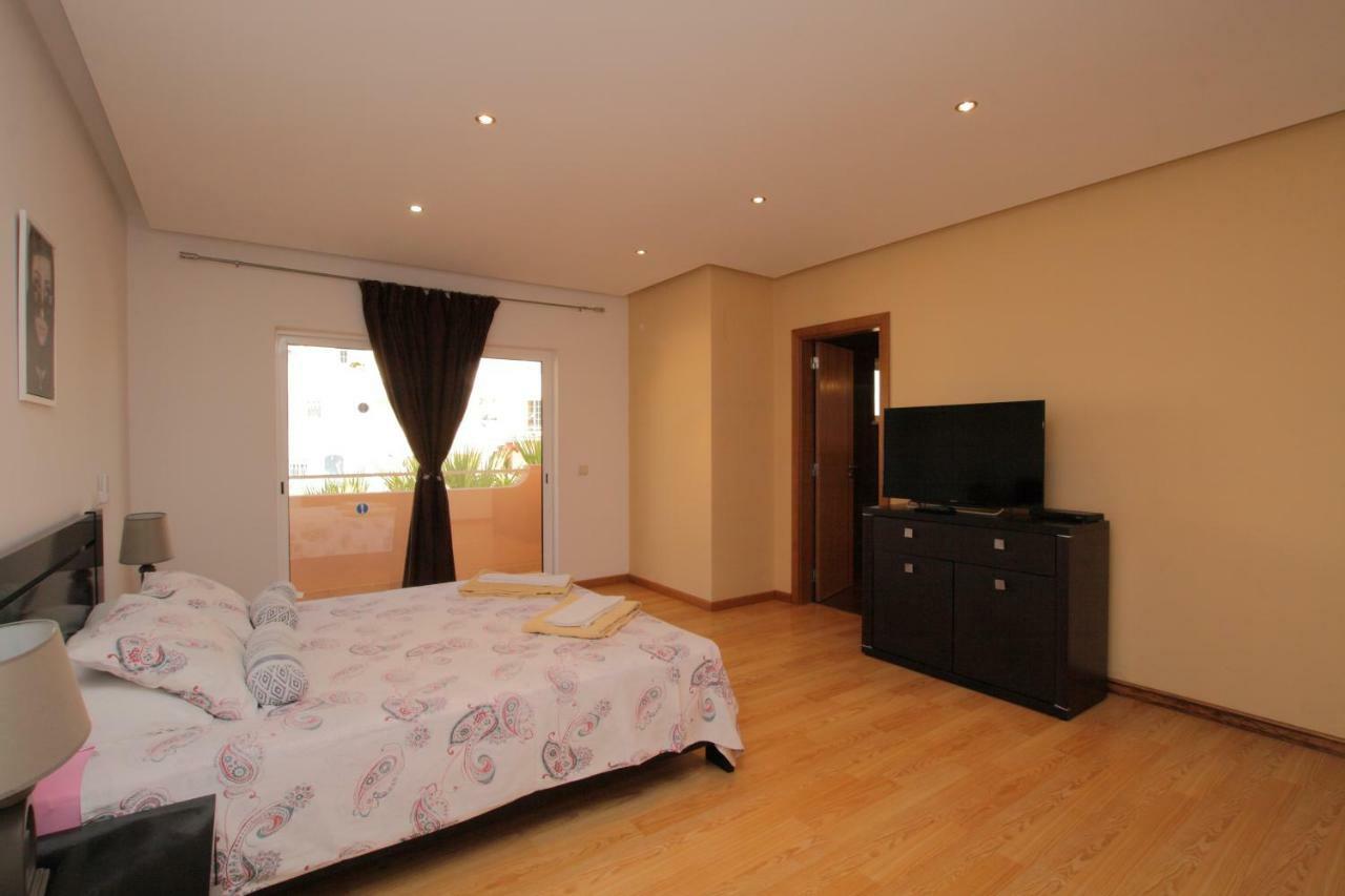 Full Private 300Sqm Villa Jacuzzi Heated Pool Ideal & Quiet Location Albufeira Eksteriør bilde